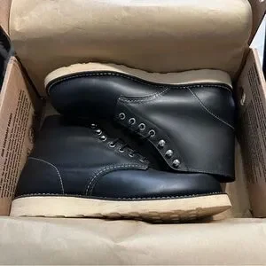 *NEW AND DISCONTINUED* Red Wing 8165, Lace Up Black Leather Boots, Size: 8.5 M Red Wing Shoes | Shoes | New And Discontinued Red Wing 865  main image 3